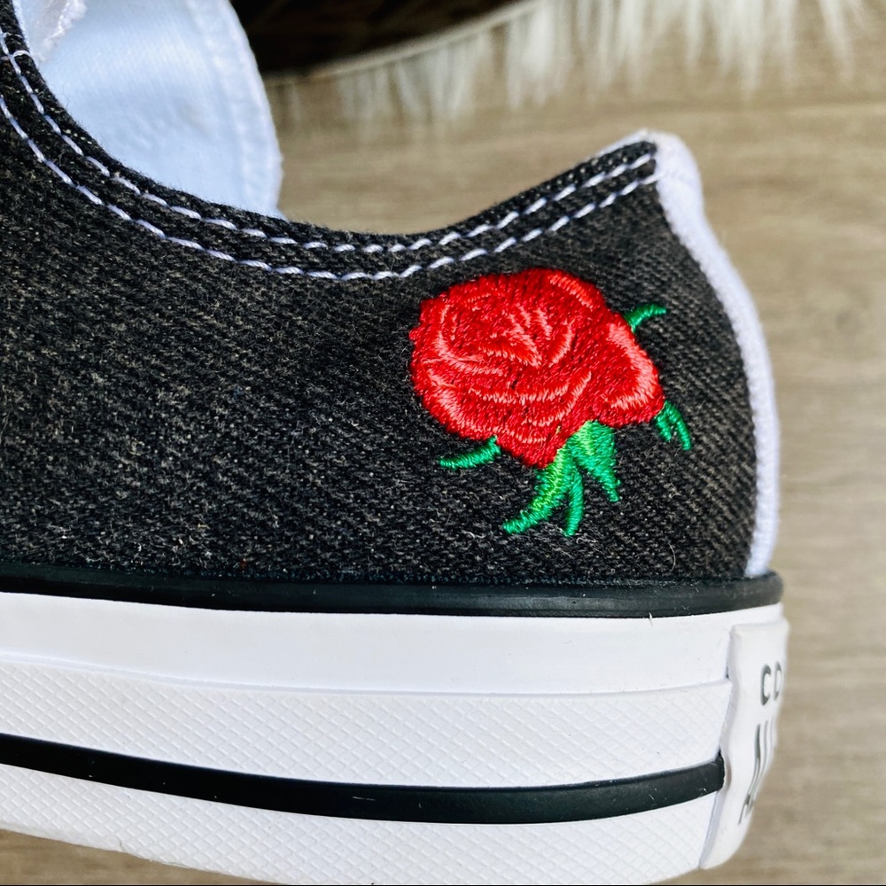 NWT Converse Chuck Taylor All Star Floral Low Top - Picture 8 of 8